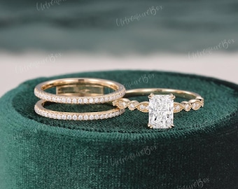 Conjunto de anillo de compromiso con diamante cultivado en laboratorio, corte radiante, oro amarillo, anillo realzador, conjunto de anillo de boda con diamante, conjunto nupcial único con diamante, anillo apilable