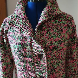 Hand-knitted slim cardigan with stand-up collar, raglan, buttons in pink/neon green/anthracite mottled, warm soft virgin wool mixed