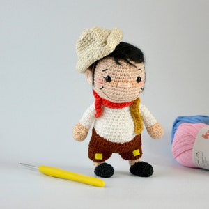 AMIGURUMI CANTINFLAS | Pattern | crochet doll | SPANISH language | includes 1 written guide and video tutorials | crochet amigurumi