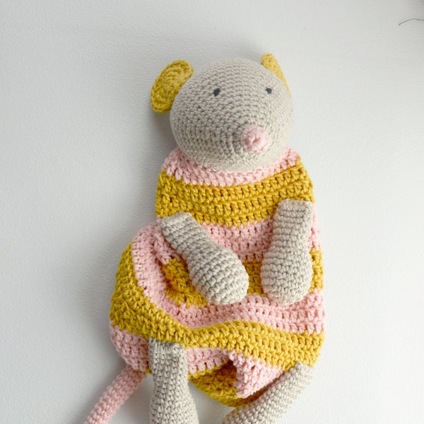 MOUSE ATTACHMENT BLANKET pattern or doudou doll for babies