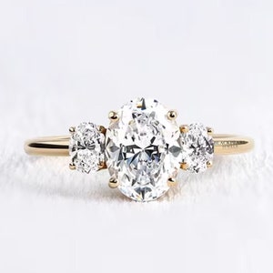 2.80 CT Oval Cut Lab Grown Diamond Engagement Ring,Proposal Ring, Anniversary Ring,Gift Ring,3 Stone Ring,Gold Diamond Ring,Gift For Her