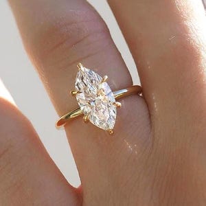 2 Ct Marquise Cut IGI Certified Lab Grown Diamond Engagement Ring for Women, Six Claw Prong Knife Edge Marquise Solitaire Ring, CVD marquise