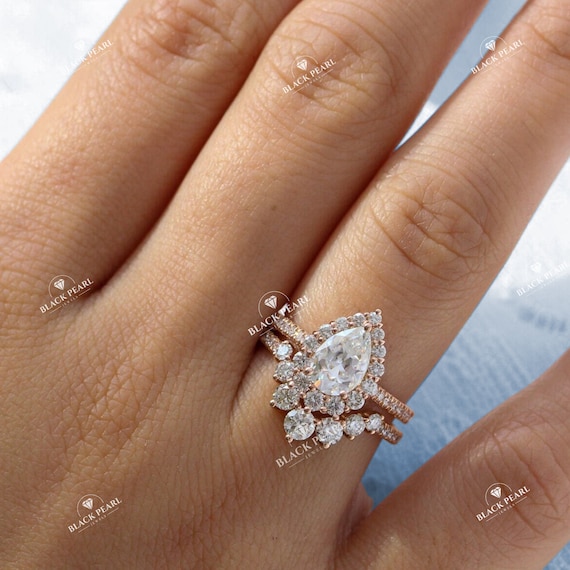 Unique Pear Shaped Moissanite Engagement Ring Set Rose Gold