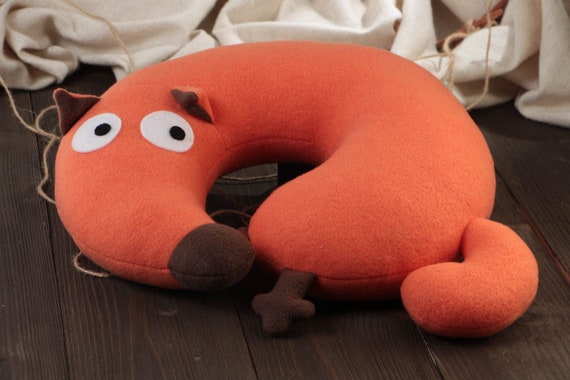 Fox neck pillow 2025