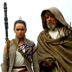 Mark Hamill and Daisy Ridley autograph Star Wars