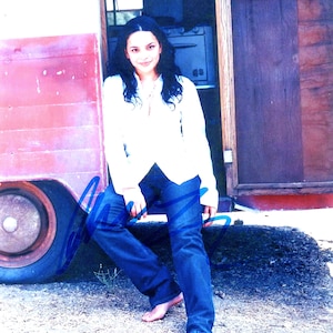 Norah Jones autograph