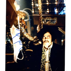 Benicio del Toro autograph