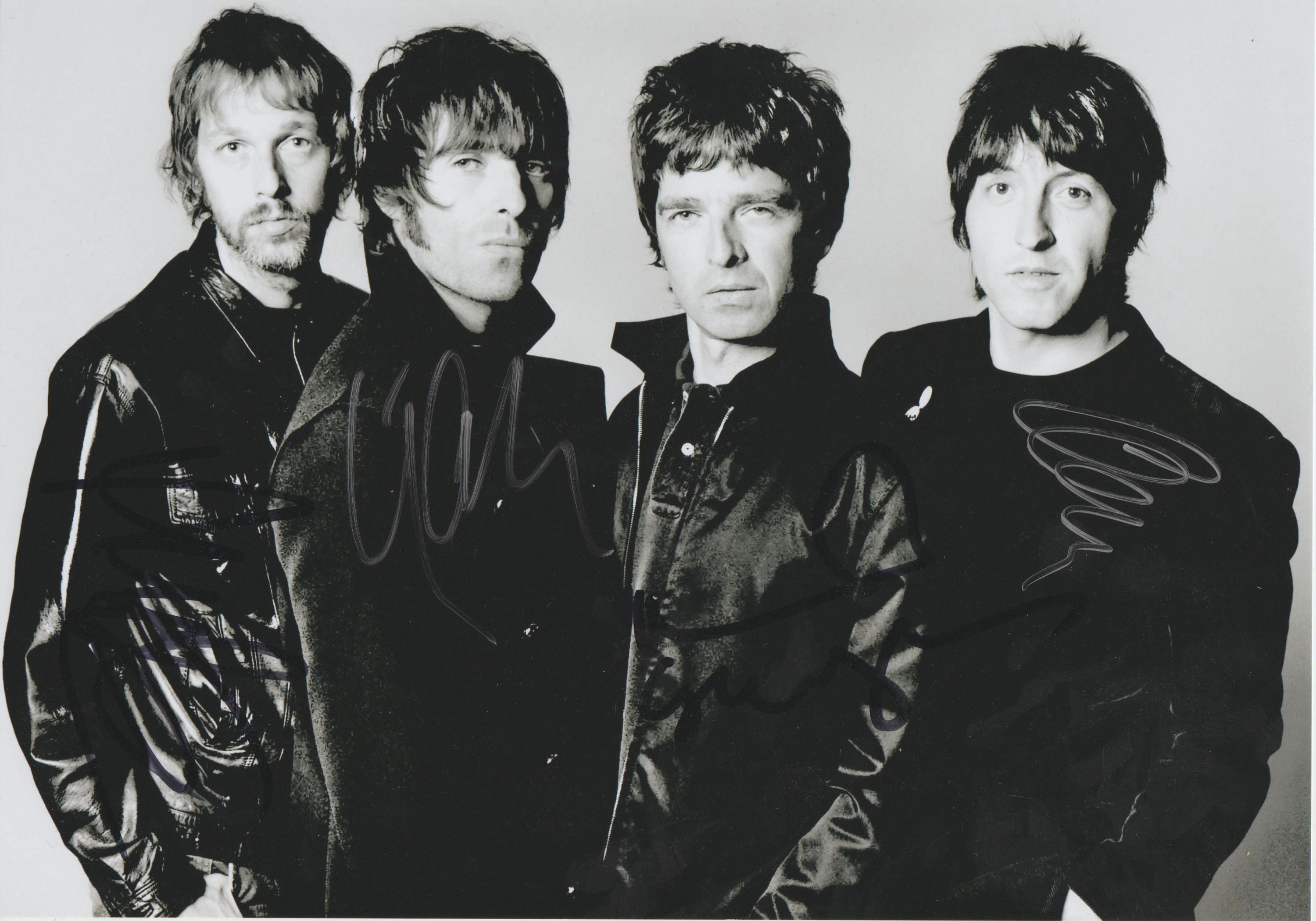 オアシス　OASIS  直筆サイン　メンバー４人　ホログラムID証明書　新品 オアシス OASIS 直筆サイン メンバー4人 ホログラムID証明書