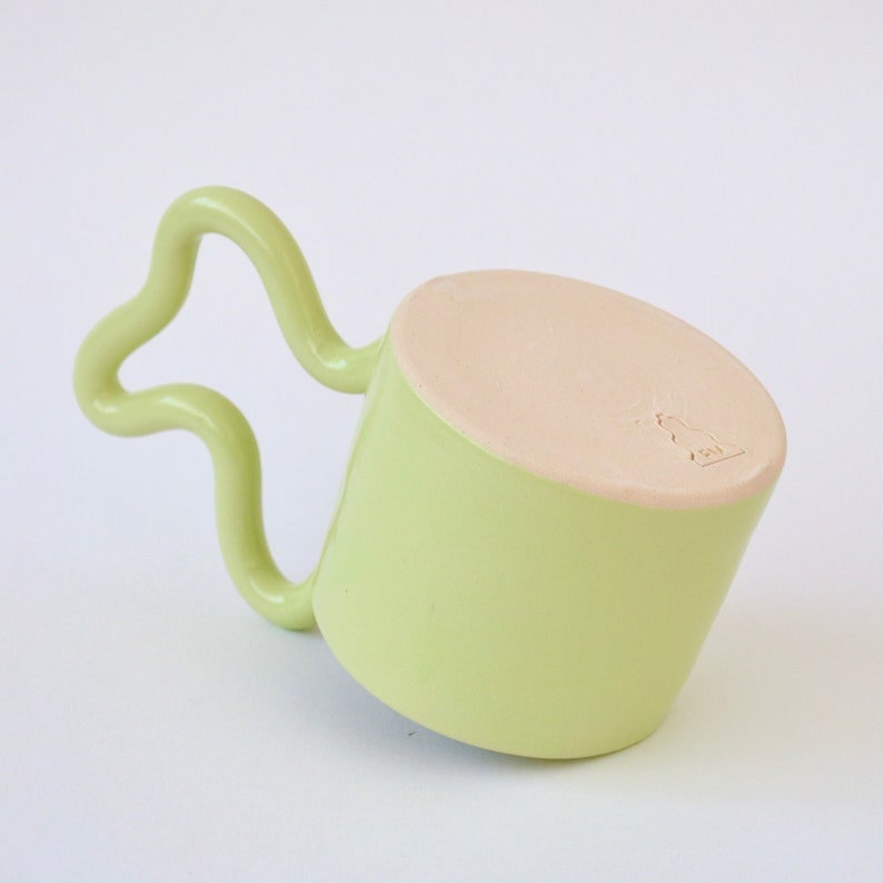 Green handmade ceramic mug with wiggle handle image 3