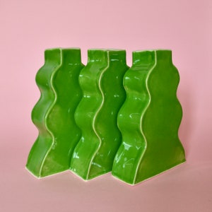 Handmade ceramic wavy vase in green image 4
