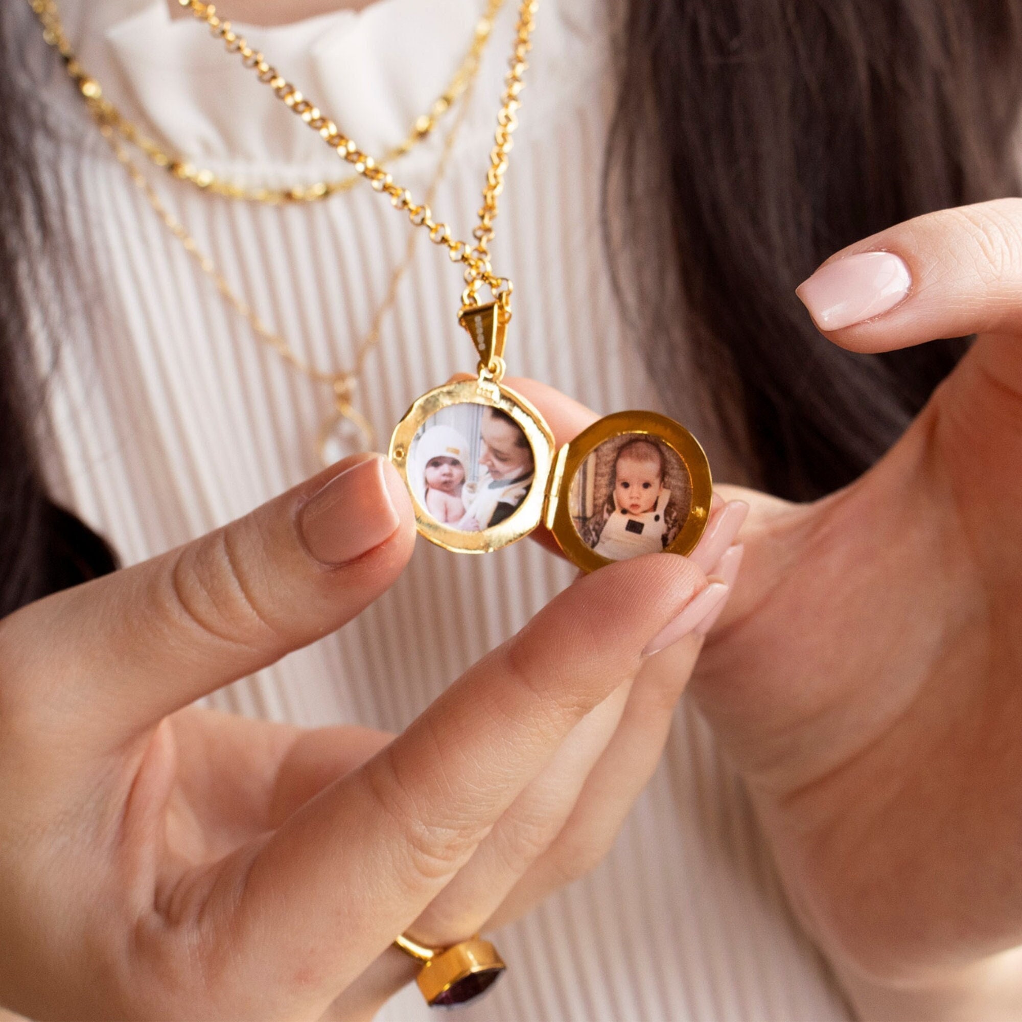 The Best Locket Necklaces That You Can Buy on Amazon