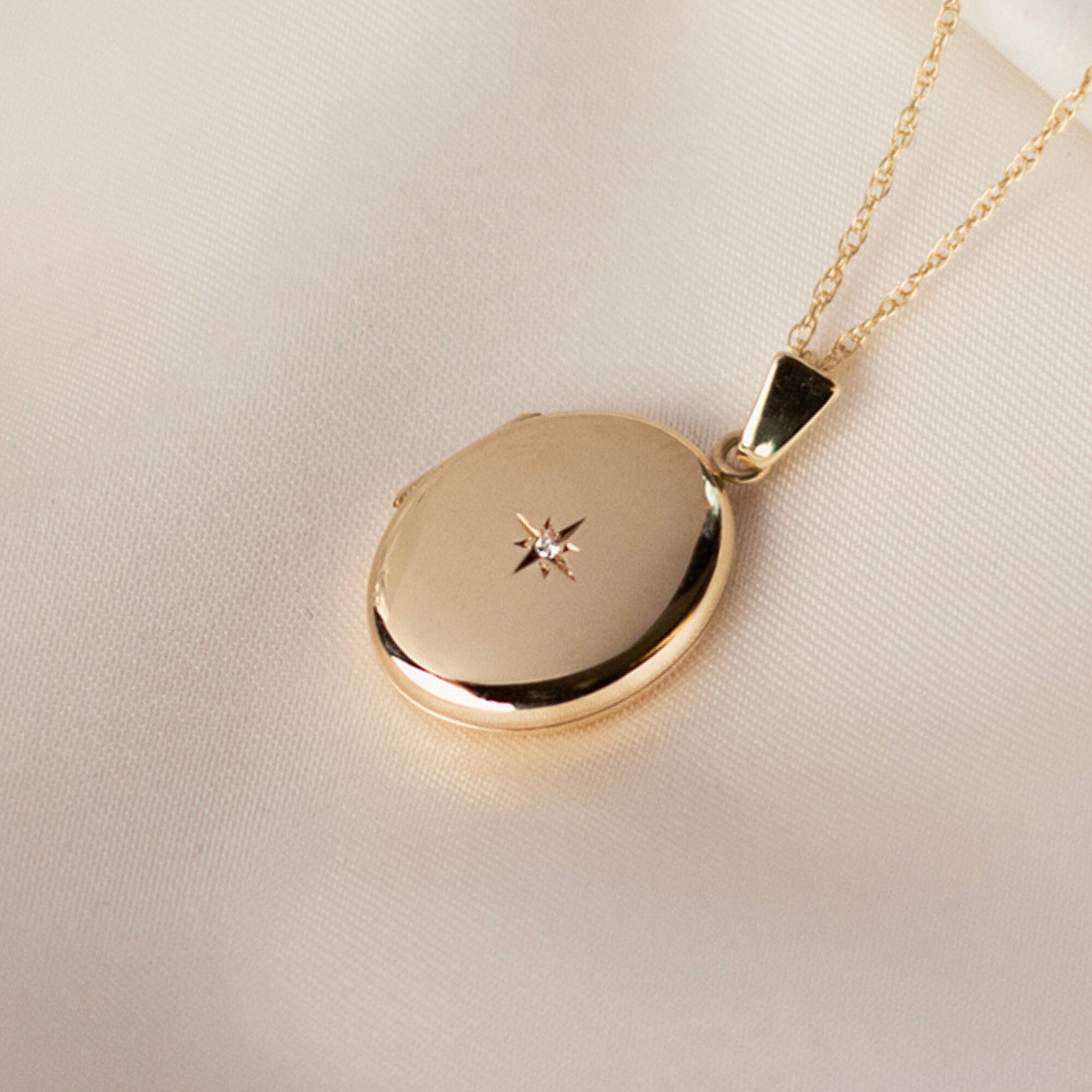 Locket with Diamond Accent Keepsake Photo or Memory Keeper Locket with Diamond Accent Keepsake Photo or Memory Keeper