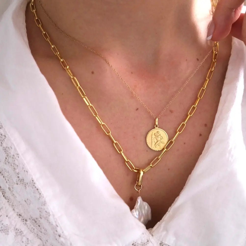 9ct Solid Gold St Christopher Pendant – 18mm X 10mm, Yellow Gold, No Stone, Old English Jewellers