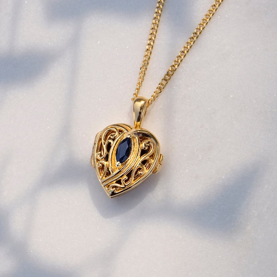 Sapphire Heart Necklace 18 Carat Gold 
