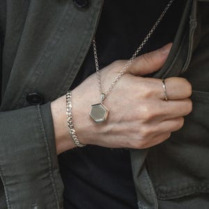 Zilveren herenfotomedaillonketting, gepersonaliseerd sterlingzilver herenmedaillon, zeshoekig herenmedaillon, graveerbaar medaillon