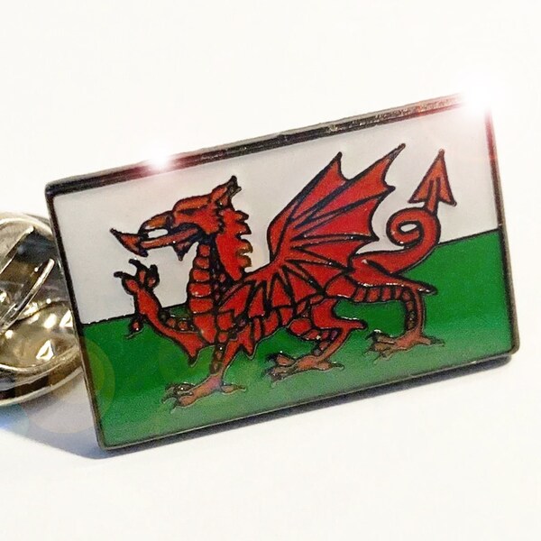 National Flag Of Wales - Welsh Dragon - Top Quality Enamel Pin Badge - (12mm x 20mm)