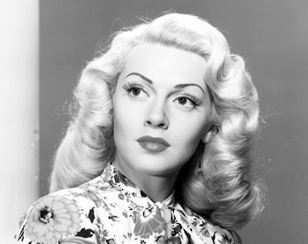 Lana Turner Monochrome Photo Print 07 (A4 Size - 210 x 297mm - 8.5" x 11.75")