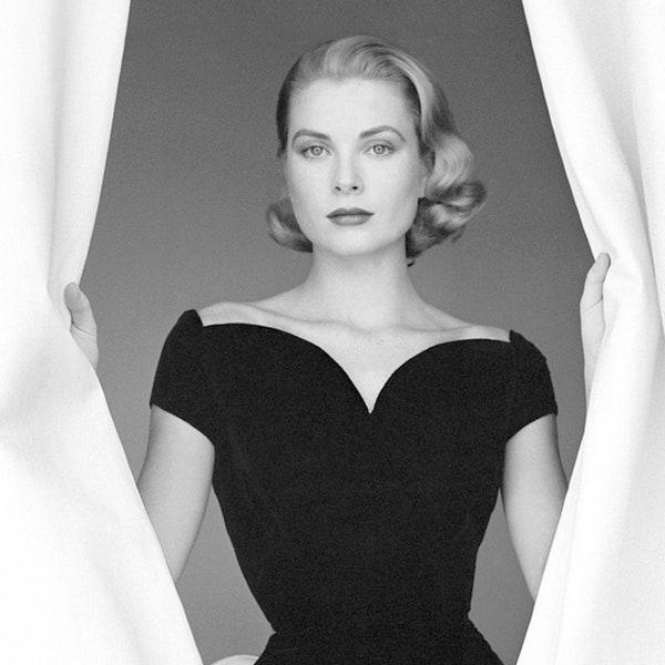 Grace Kelly Monochrome Photo Print 15 (A4 Size - 210 x 297mm - 8.5" x 11.75")