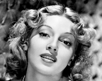 Lana Turner Monochrome Photo Print 01 (A4 Size - 210 x 297mm - 8.5" x 11.75")