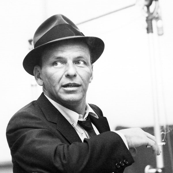 Frank Sinatra Monochrome Photo Print 03 (A4 Size - 210 x 297mm - 8.5" x 11.75")