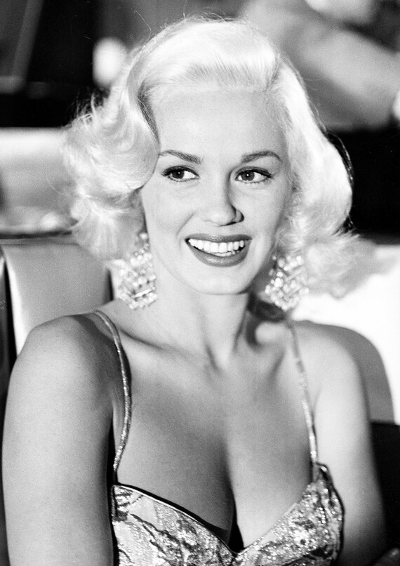 322 Mamie Van Doren Photos Stock Photos, High-Res Pictures, and Images -  Getty Images