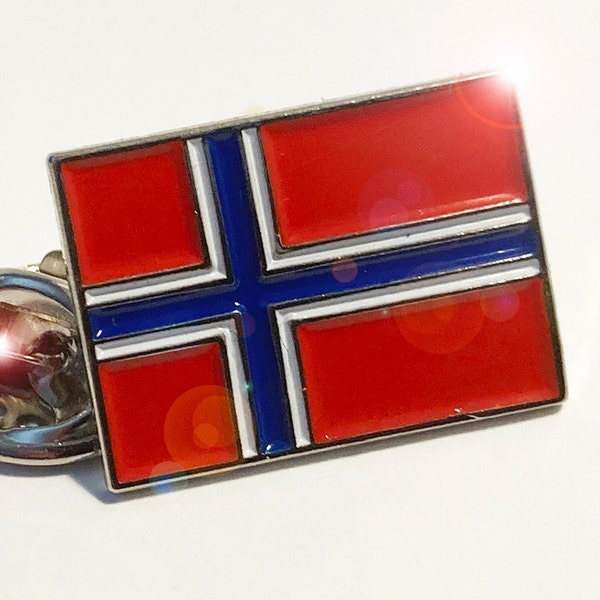 National Flag Of Norway - Top Quality Enamel Pin Badge - (13mm x 19mm)