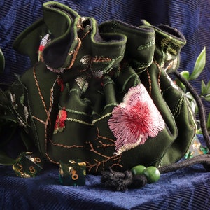 Druid's Luck - Flower Dice Bag with Pockets