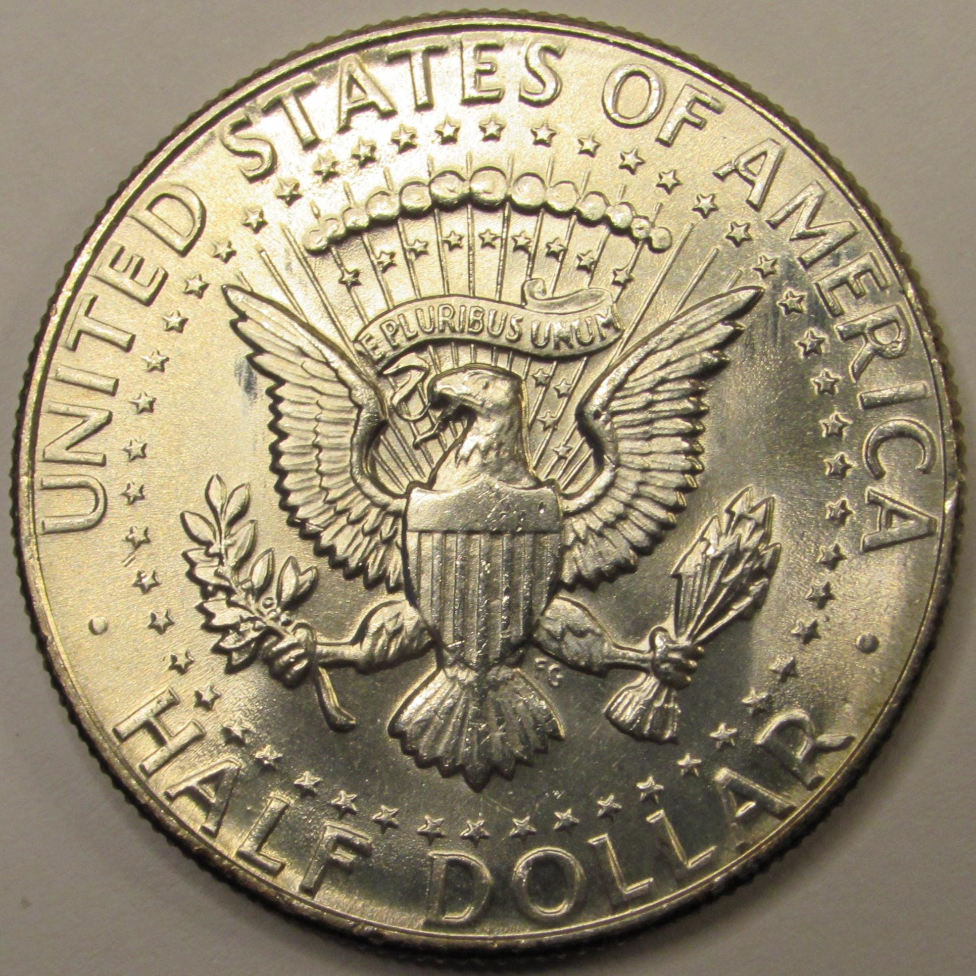 1964年 JFK ハーフダラー - 未使用の、発行初年度の華やかな銀貨
