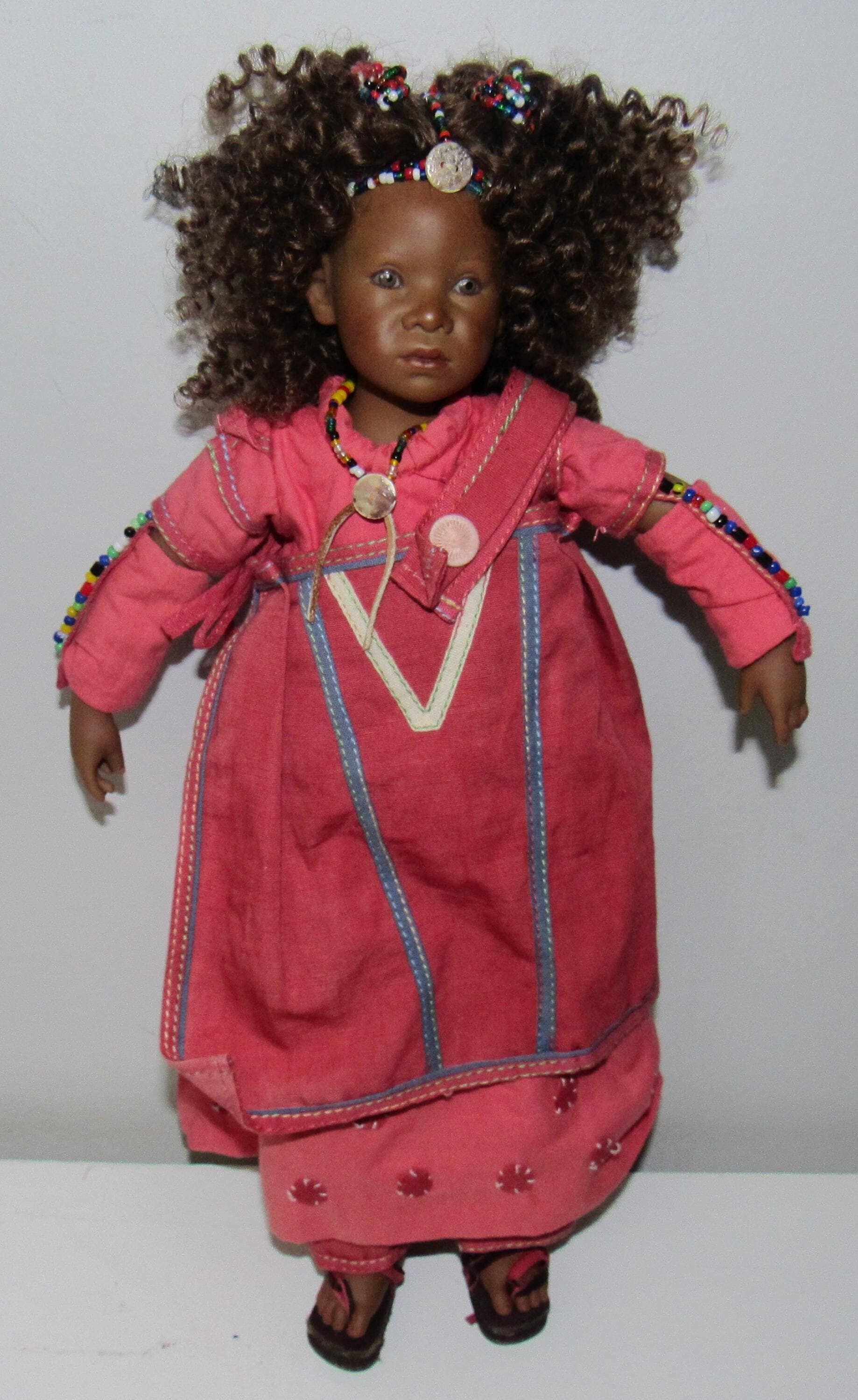 アネッテドール　Neblina Dool Annette Himstedt NEBLINA 27.5″. original box no shipper – Doll Peddlar