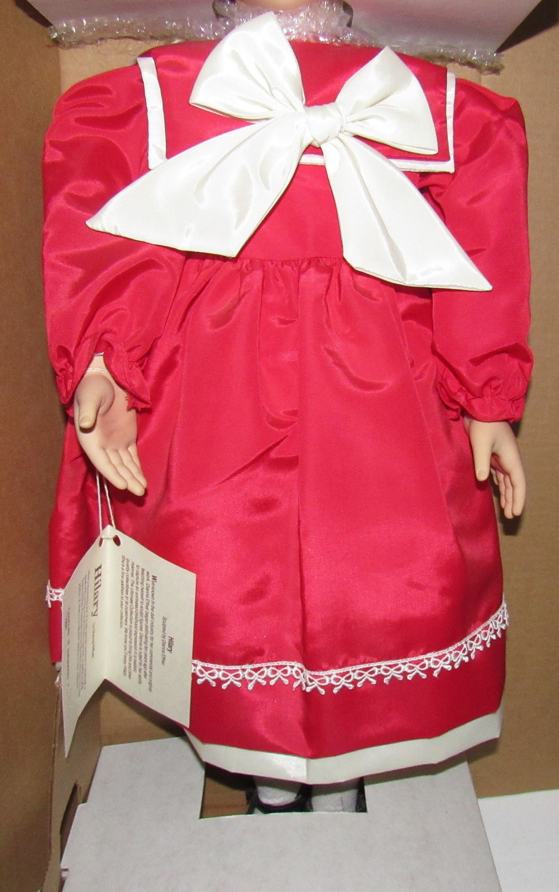 Porzellanpuppe Hilary von Dianna Effner (Neu (gemäss Beschreibung)) in