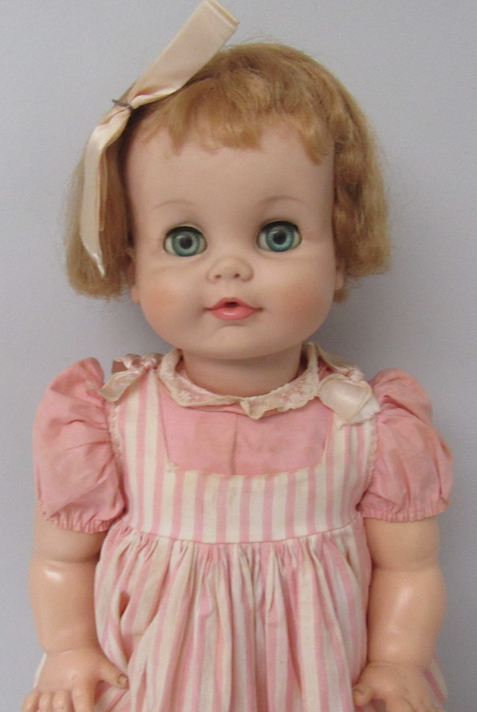 トールペイント作品ANTIQUE-Doll Vintage Madame Alexander Very Rare and HTF 