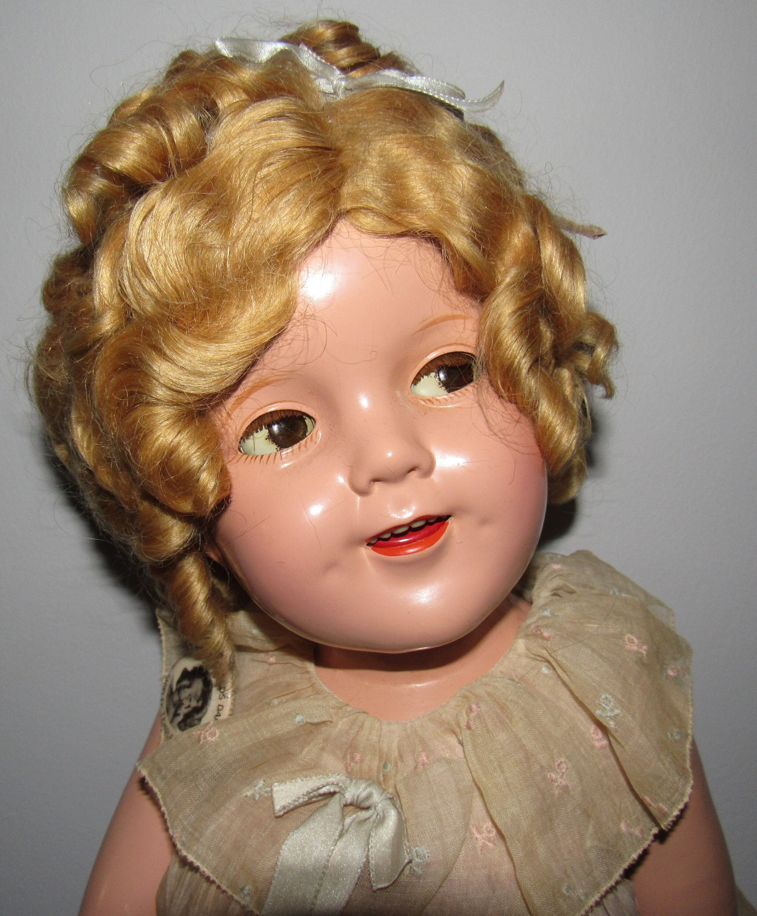 洋書 Shirley Temple Dolls and Collectibles $_12.JPG?set_id=880000500F