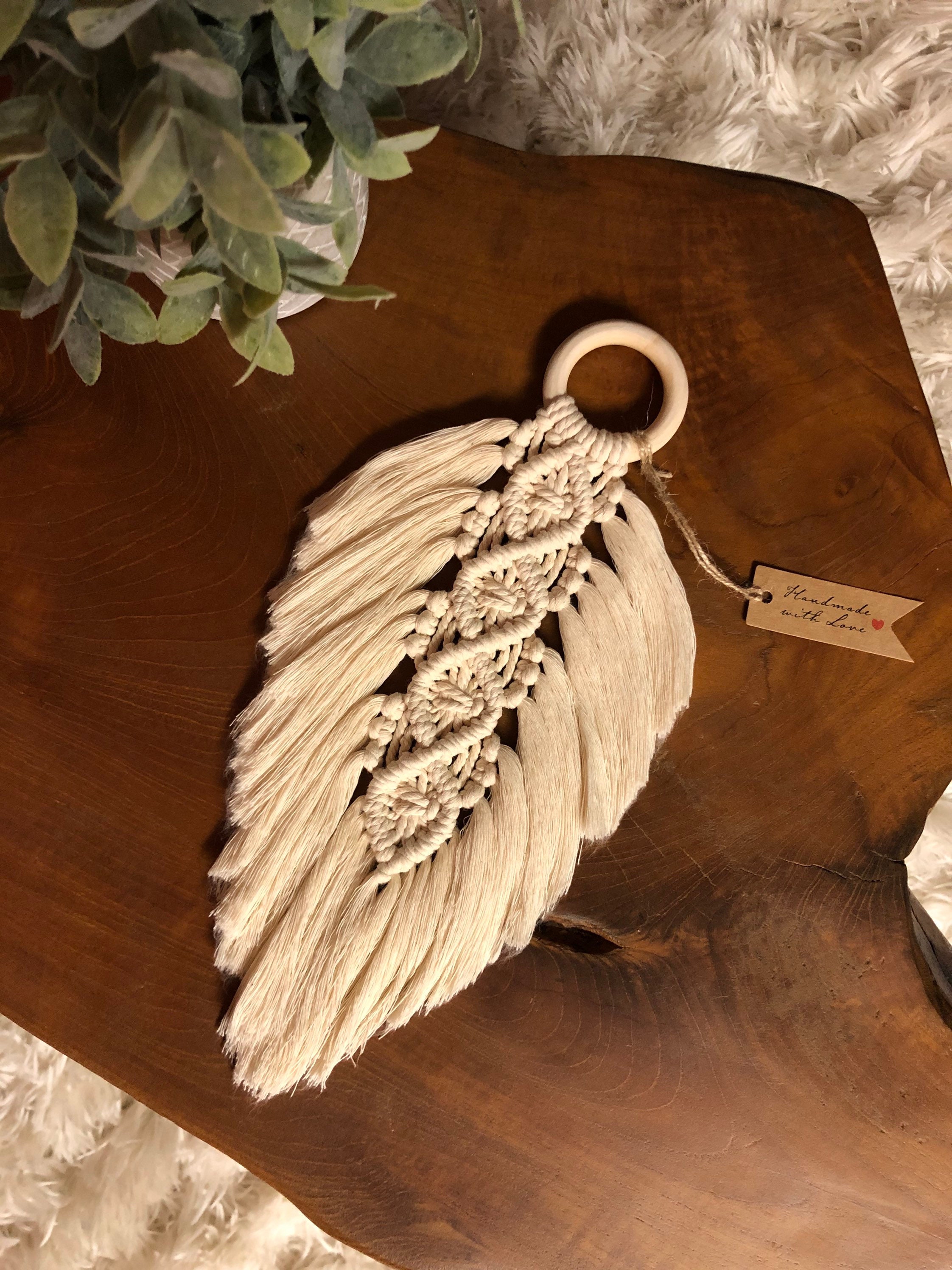 Large Elegant macramé wall hanging feather / Macramé leaf Etsy