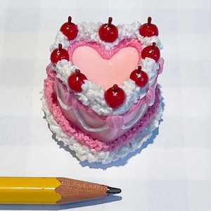 Miniature Heart Cake Magnet