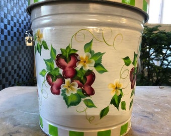 Hand Painted Trash/Garbage Can - 10 Gallon White Wash - Strawberries