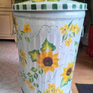 Hand Painted Trash/garbage Can 20 Gallon Light Foilage Wash, Large