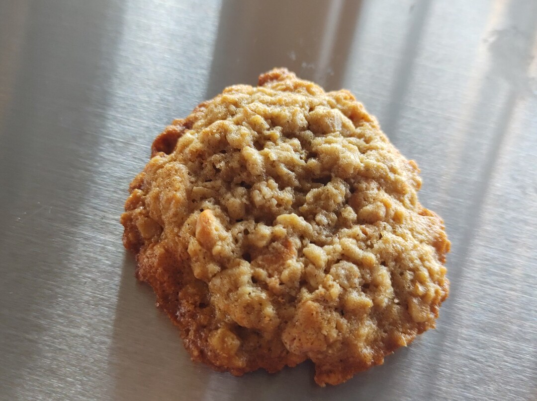 One Dozen 12 Twelve Oatmeal Scotchies Scotchie Oats Butterscotch Chip