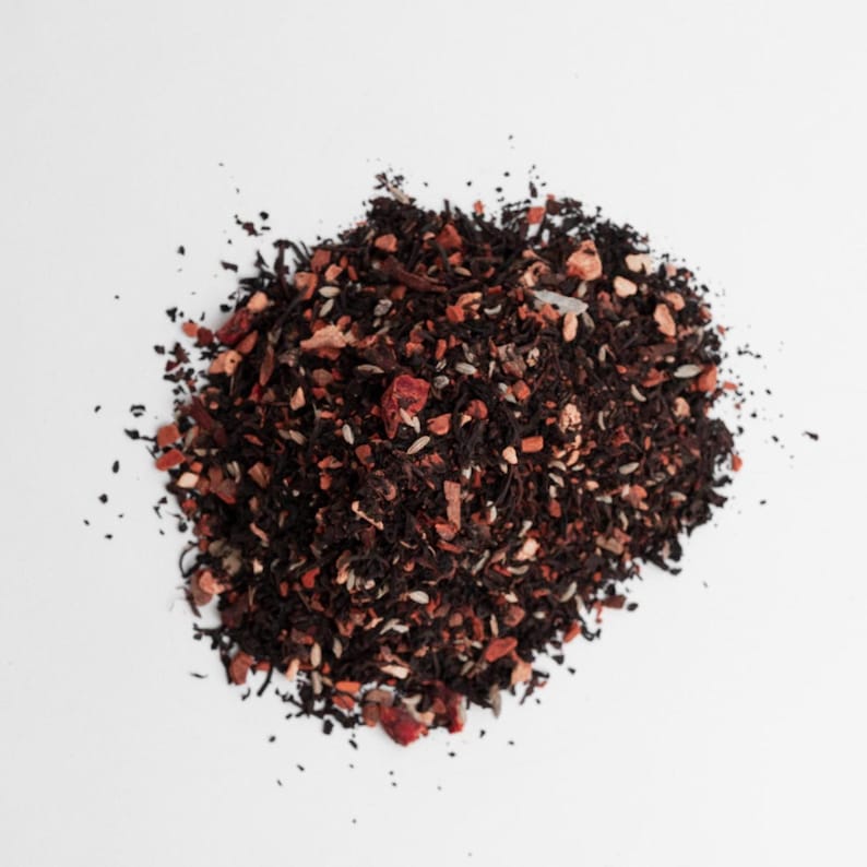 Megan’s Pantry Vanilla Spice Chai tea – a comforting blend of black tea, creamy vanilla, and warm spices for a smooth, aromatic chai latte