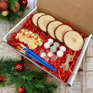 DIY Christmas Ornament, Christmas Craft,  Retro Santa Christmas Ornaments, DIY Wood Slice Ornaments, Holiday Craft Kit,  DIY Ornament Kit