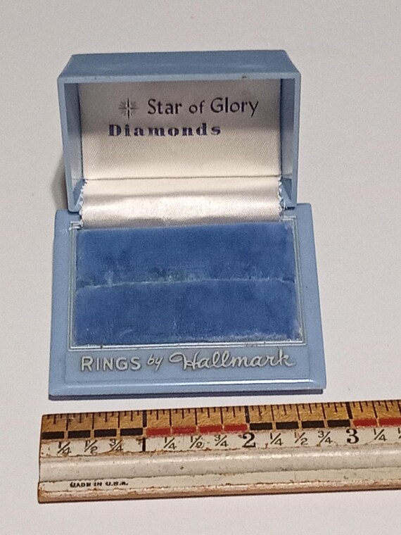 Antique bakelite ring box - image 3