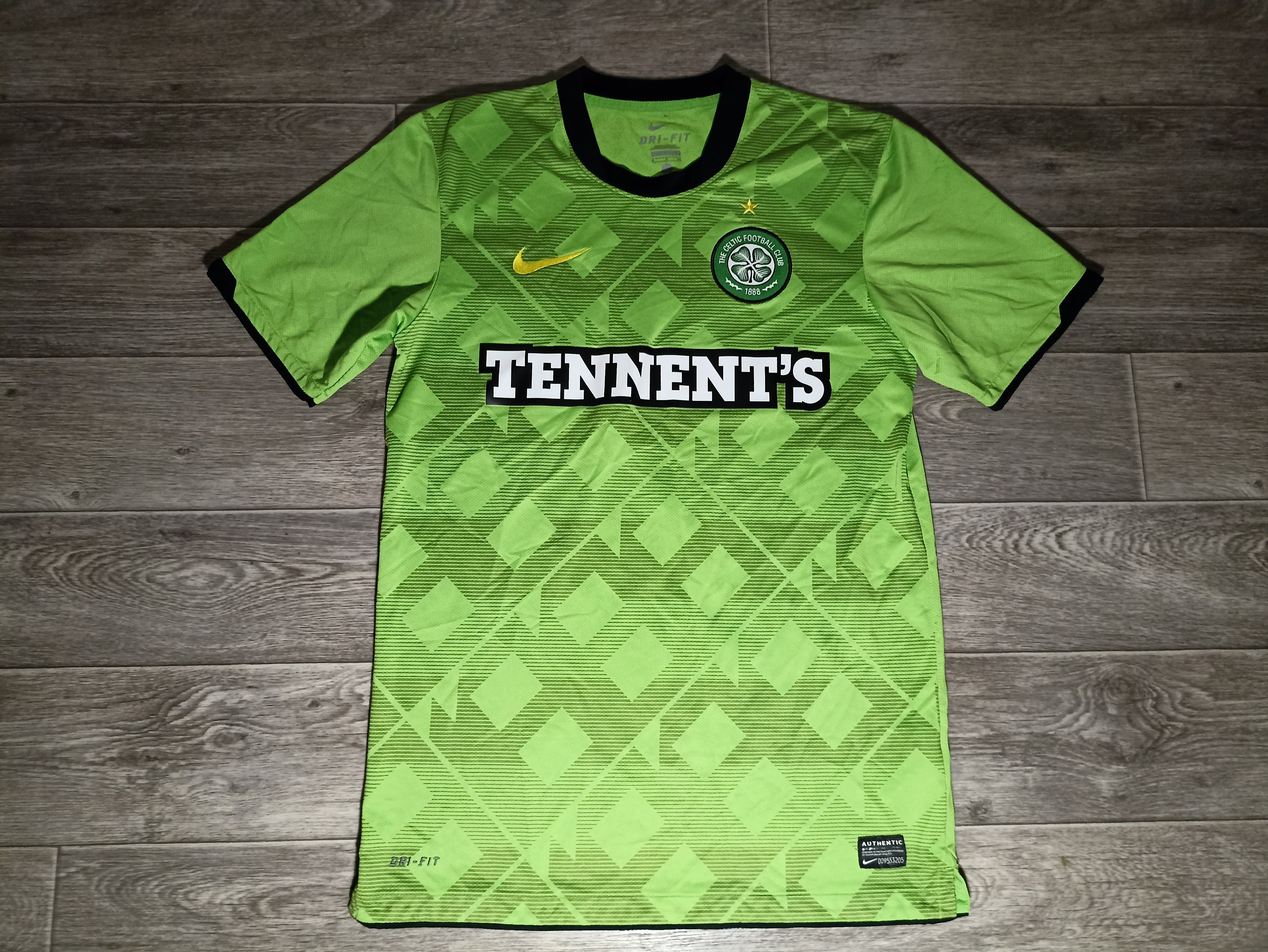 VINTAGE CELTIC 2000 2001 AWAY FOOTBALL SOCCER SHIRT JERSEY GLASGOW KIT  UMBRO Med