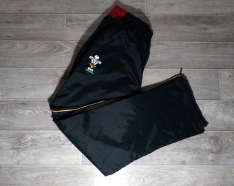 Wru - Etsy