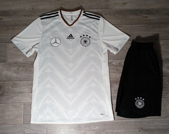 Germany national football team Deutschland adidas 2016 2017 men&#39;s sports soccer uniform kit shorts shirt jersey knitwear wear size M