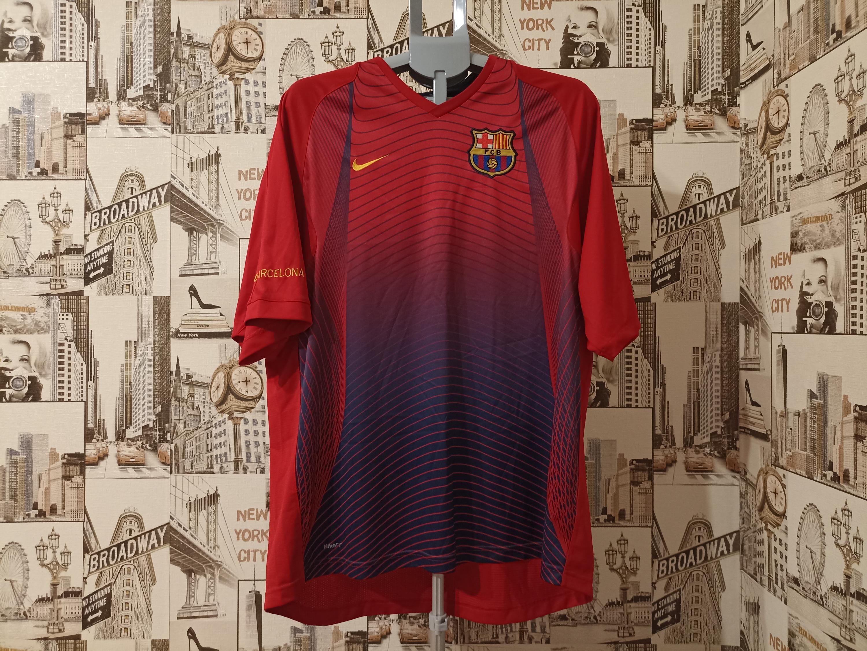 Vintage Barcelona FC Barca Spain Nike 2006/07 Men's Sports Soccer