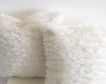 Fluffy white throw pillow | White faux fur pillow cover | Short hair faux fur throw pillow | Ivory white faux fur | White | Made in Canada.