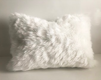 Set of 2 Piece 22x22 Inch Bright White Faux Fur Cushion Pillow