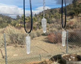 Selenite Necklace, Crystal Necklace, Selenite Pendant, Protection Necklace, Wire Wrapped Pendant, Calming Jewelry, Selenite Jewelry