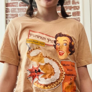 Retro Pumpkin Pie Vintage Style T-shirt - Unisex Tee for Fall, Thanksgiving Gift, Autumn Top, Pumpkin Lover Tee