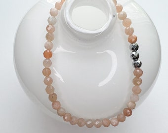 Orange Moonstone Stretch Bracelet, Crystal Bead Bracelet, Boho Jewelry, Minimalist Jewelry, Healing Crystals, Gift for Her, Stocking Stuffer