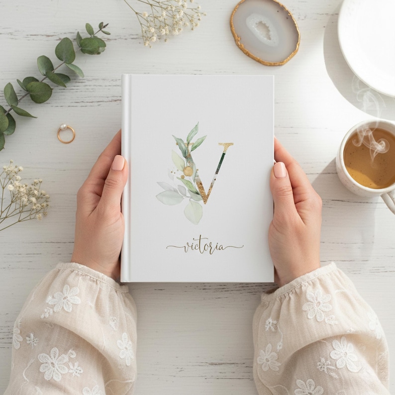 Quaderno con monogramma floreale: diario personalizzato, diario con nome personalizzato immagine 1